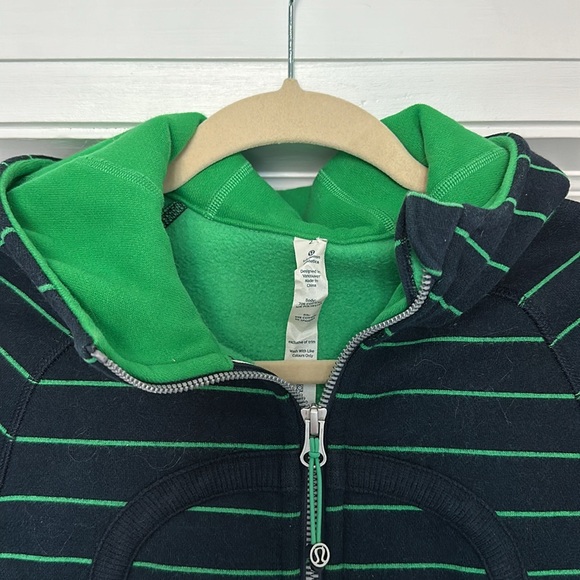 Lululemon scuba hoodie size 2 - Picture 2 of 5